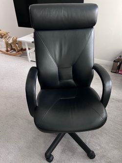 Well maintained - Used PU Leather Conference Chair, Black