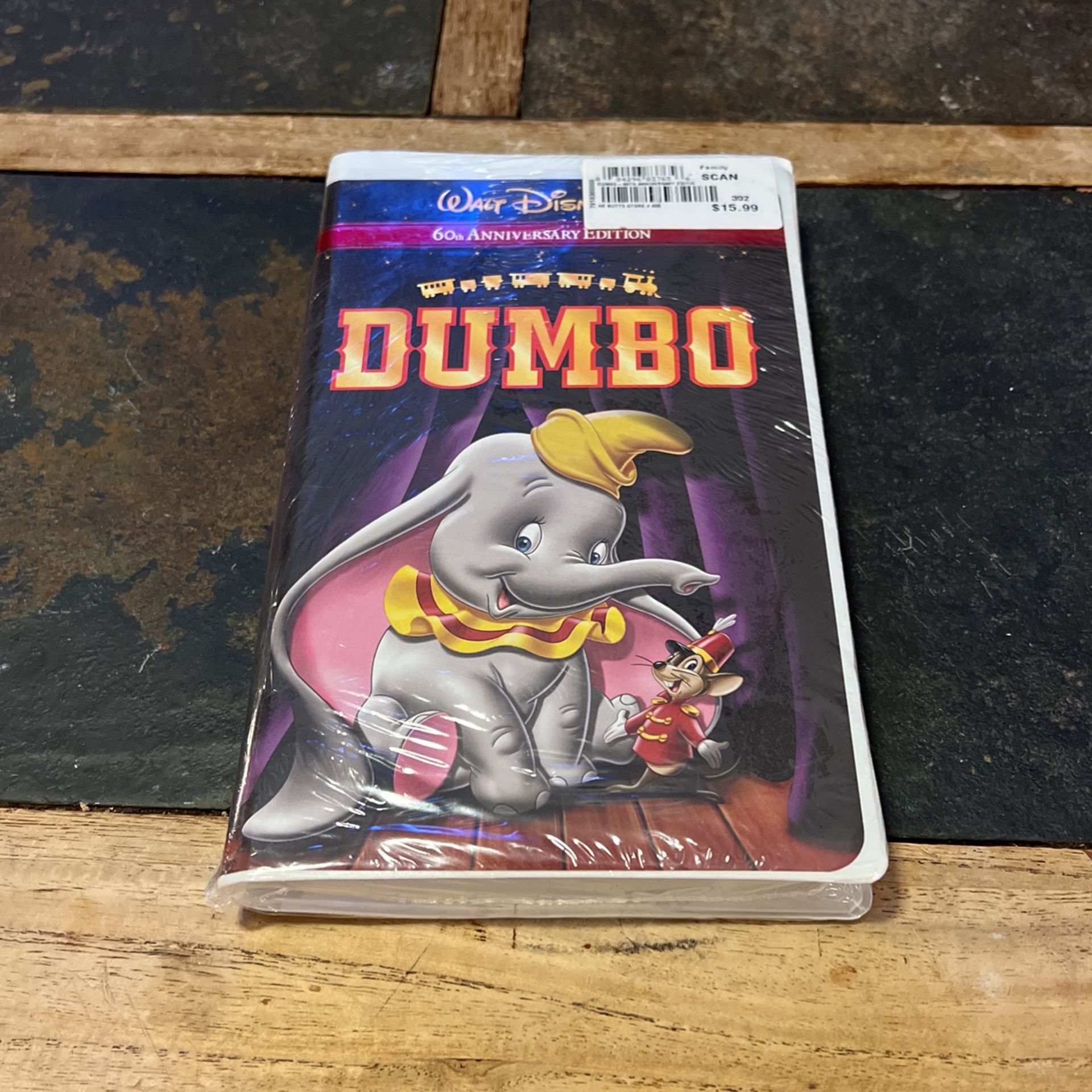 Dumbo Disney VHS new