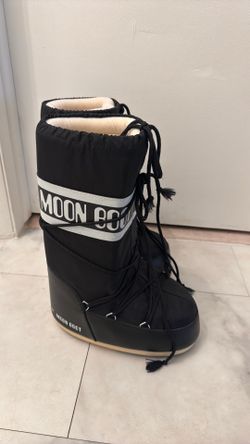 moon boots