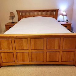 5 Pc Solid Oak King Bedroom Set