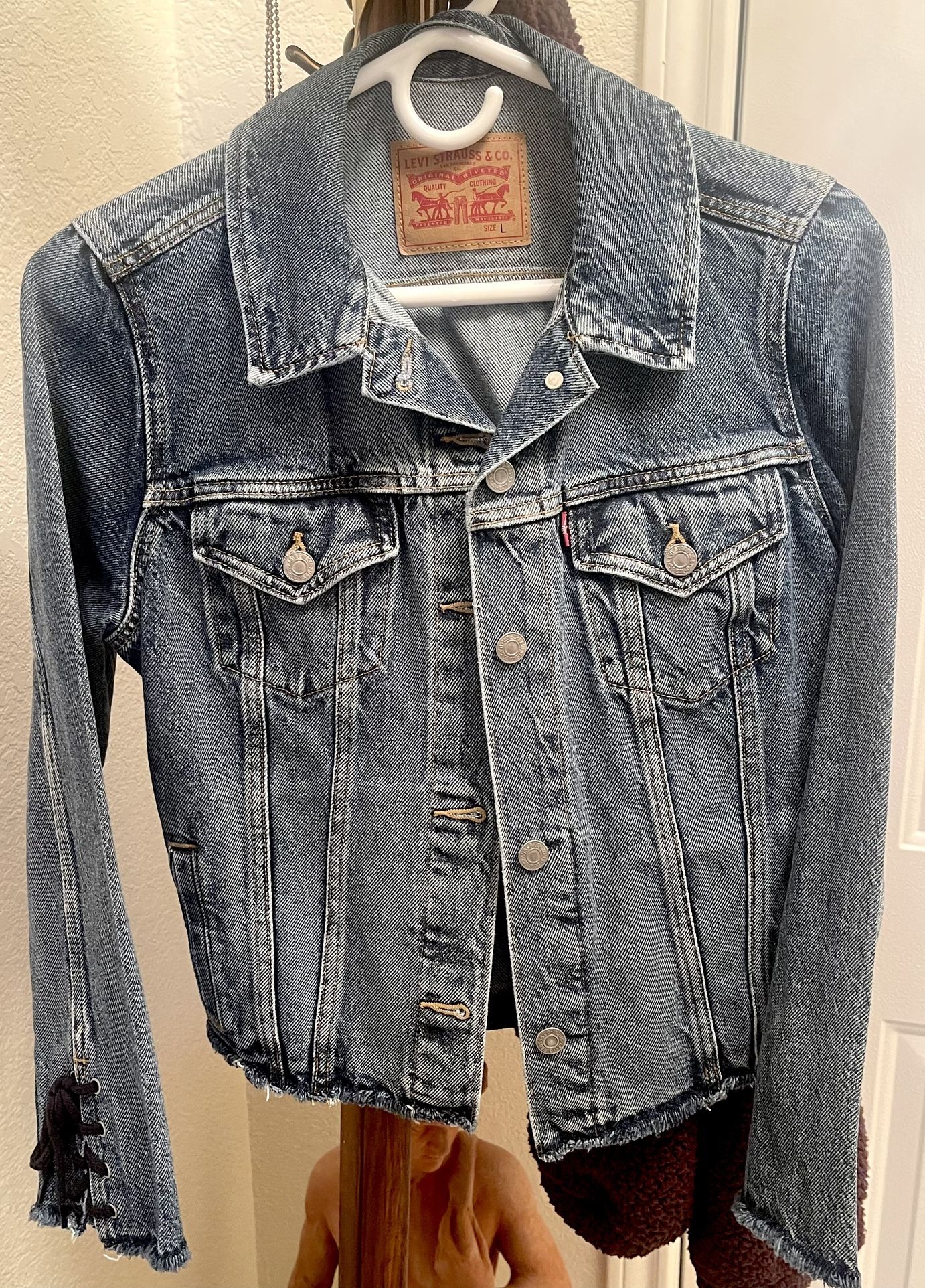 New Levi's Denim Jacket Size Large