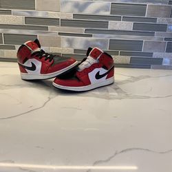 Jordan 1 Chicago 