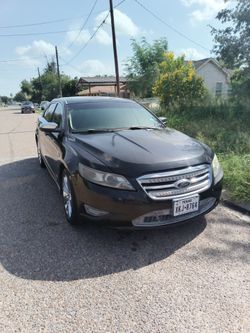 2010 Ford Taurus