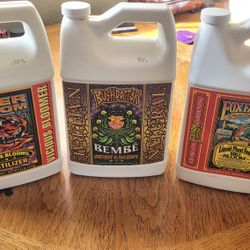 GROW  EQUIPMENT  & NUTURIENTS 