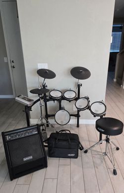 Roland TD-9 electronic drum kit with double bass pedal, trigger pad, drum throne and amp