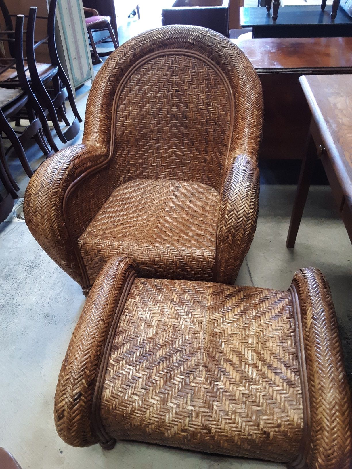 Pottery Barn Malabar Wicker Chair Ottoman For Sale In Zelienople Pottery Barn Malabar Wicker Chair Ottoman For Sale In Zelienople