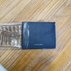 Calvin Klein Bifold