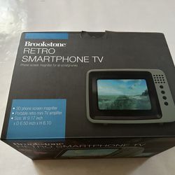 Brookstone Retro Smartphone TV 3D Phone Screen Amplifier
