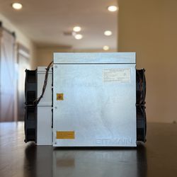 Bitmain Antminer S19 Pro Bitcoin Miner SHA-256 ASIC Mining Rig