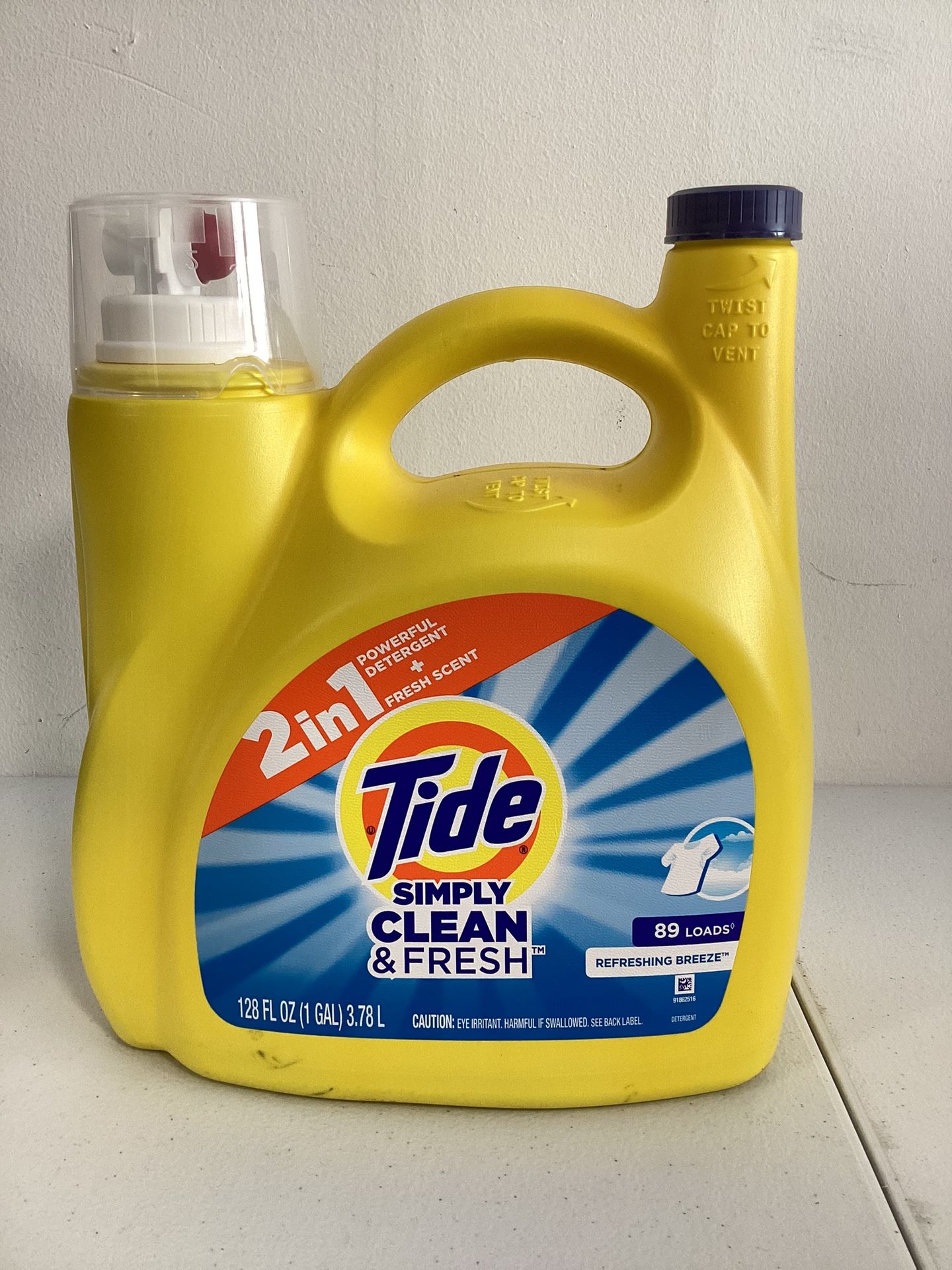 128 fl. oz. Simply Clean and Fresh Refreshing Breeze Scent Liquid Laundry  Detergent (89-Loads)
