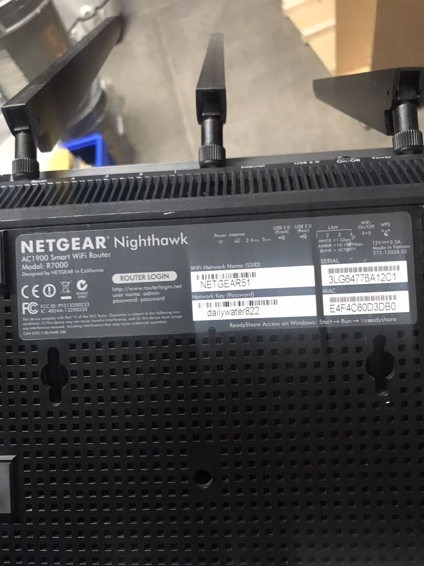 Night Hawk R7000 wireless router