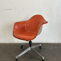 Vintage 1960 Eames Tilting Arm Chair DAT-2