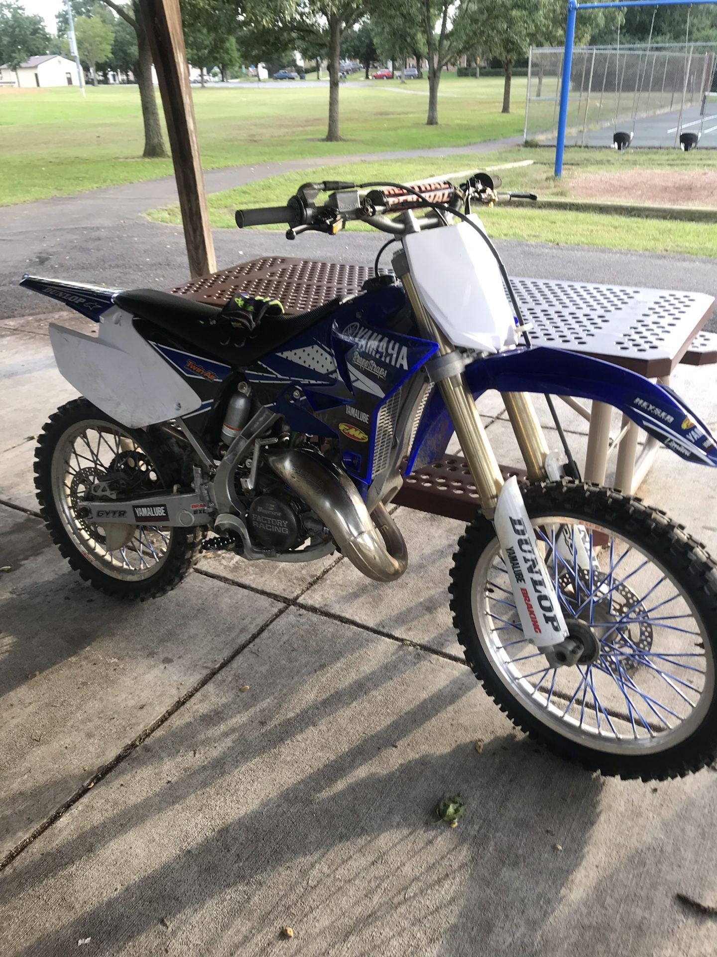 Yz125