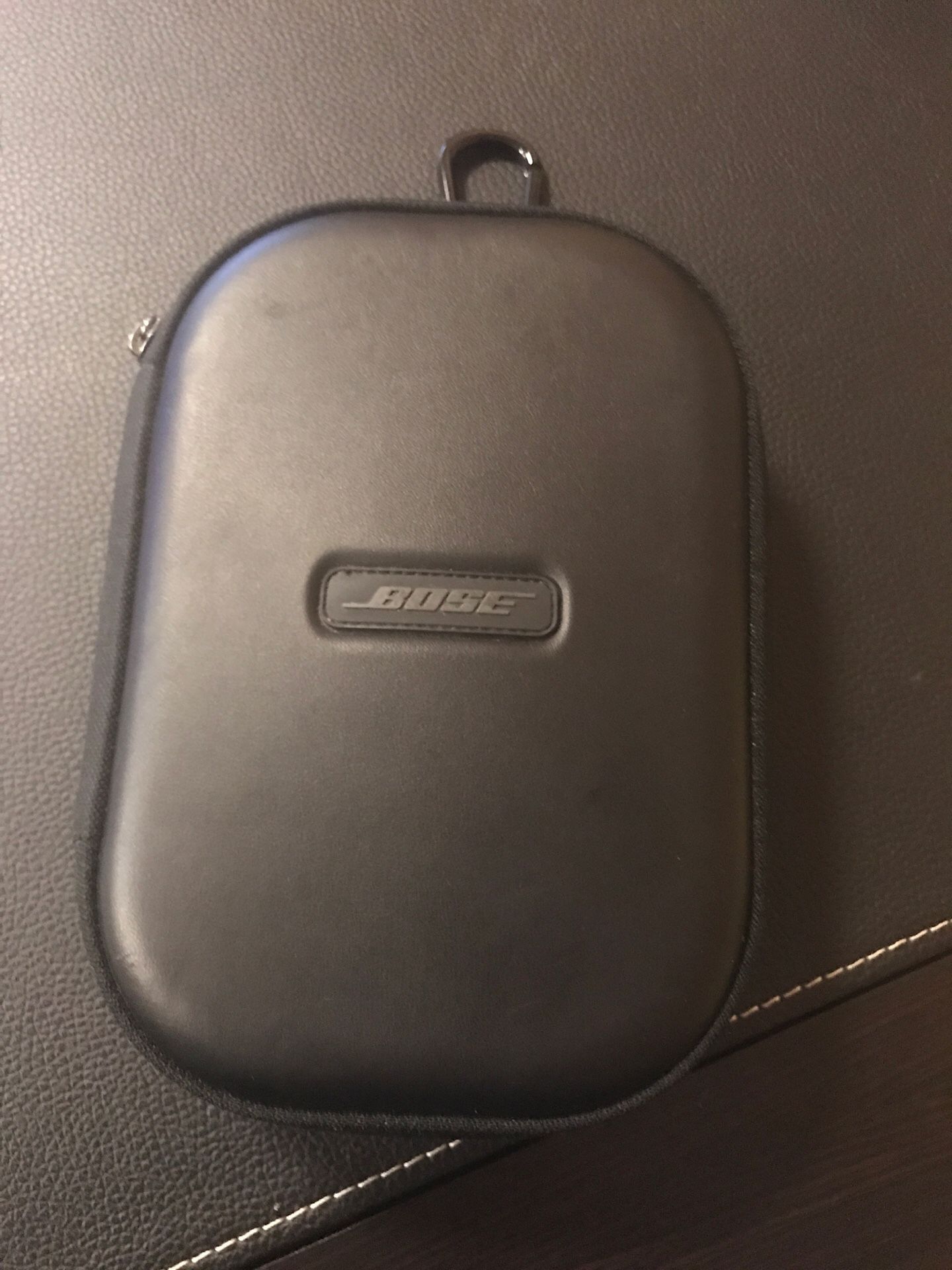 Bose quiet comfort headphones (wireless, noise cancelling, bluetooth)