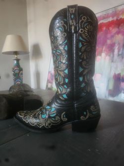 Shyanne womens black and turquoise boots