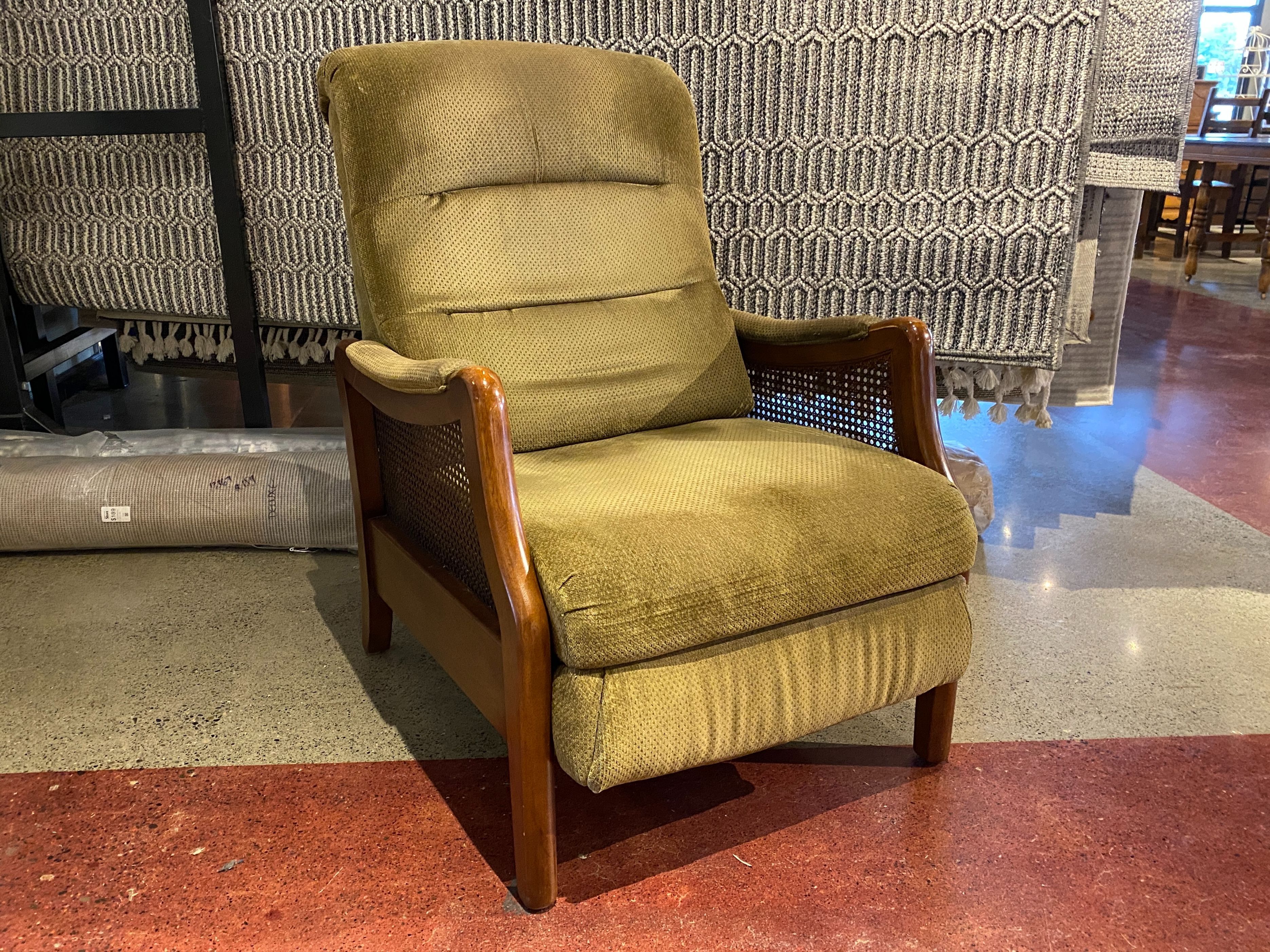 LANE Low Key Recliner w/ Rattan Side Panels