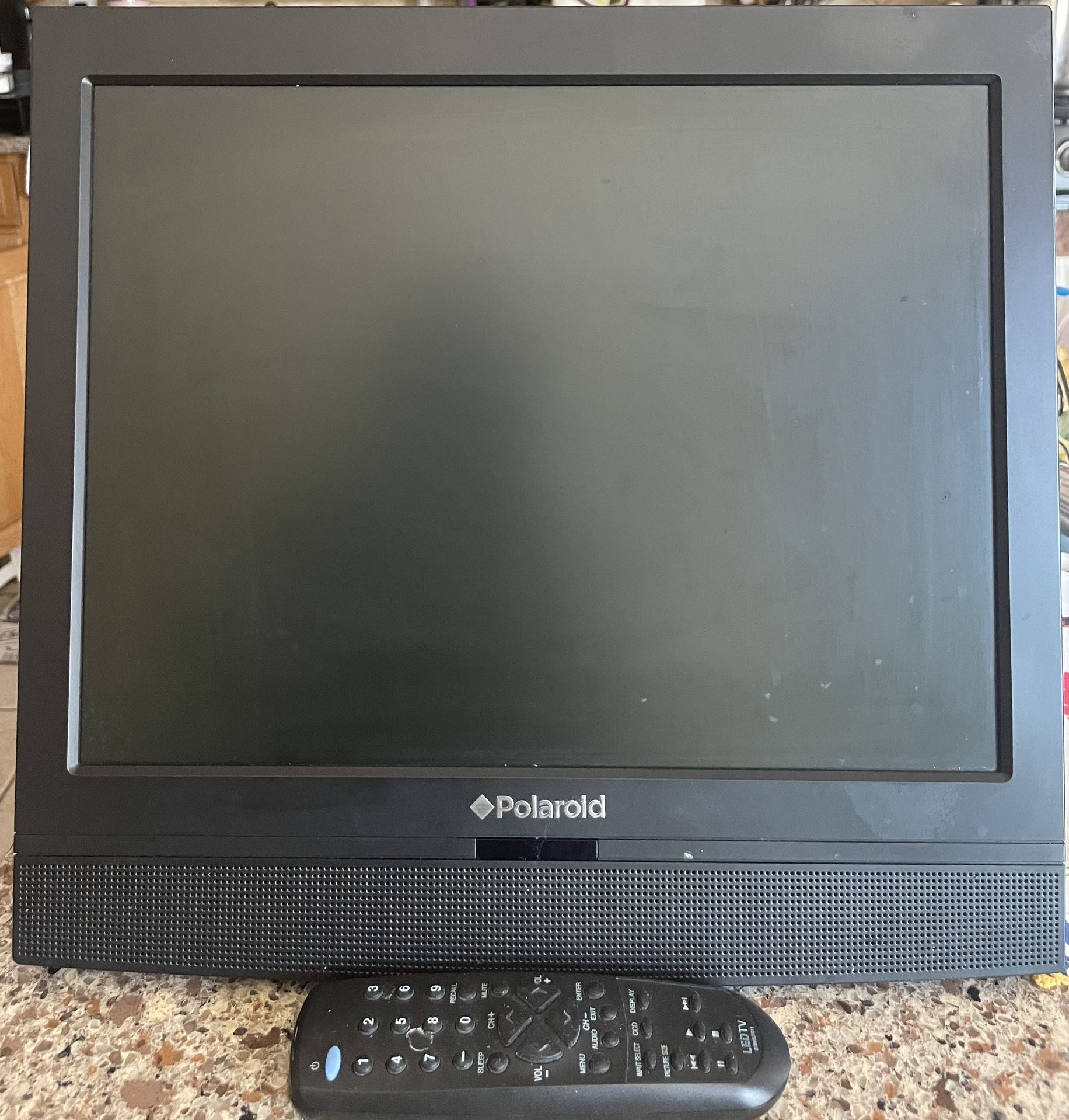 Polaroid TV 14”x13” Wall Mounted With Control