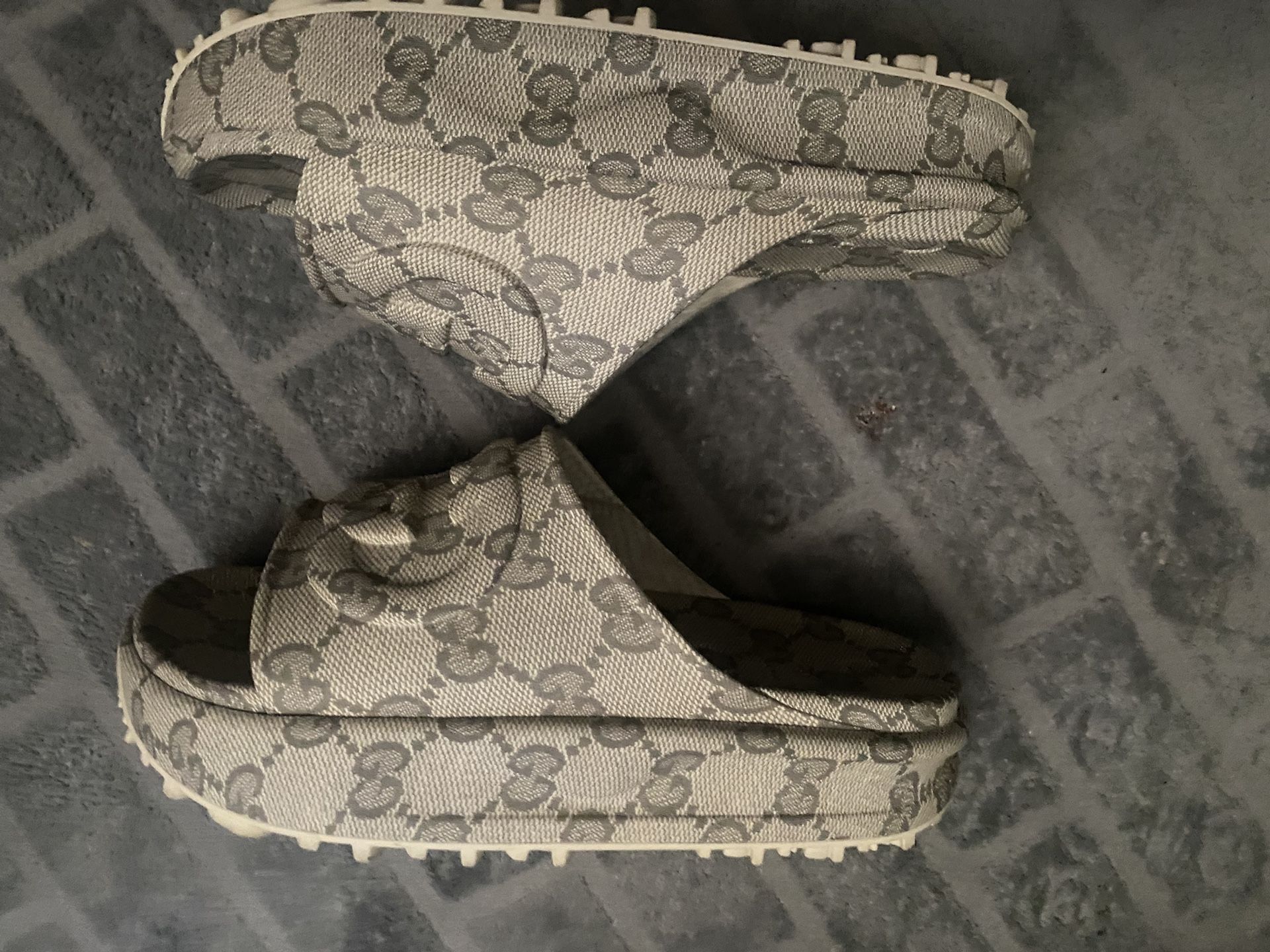 Gucci Slides