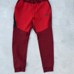 Nike Tech Fleece burgundy joggers size medium 