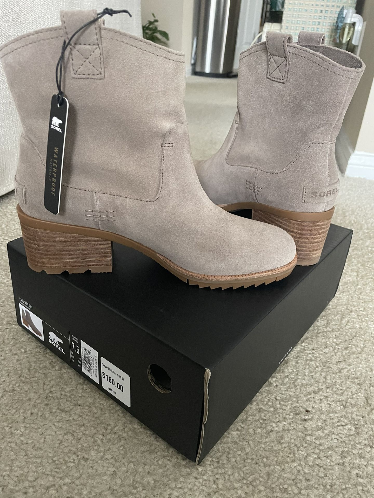New/ Sorel Womens Sz7.5 Waterproof Leather Boots