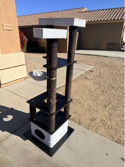 66” Wood Cat Tree Stand and Scratch Post (LxWxH: 24” x 24” x 66”)