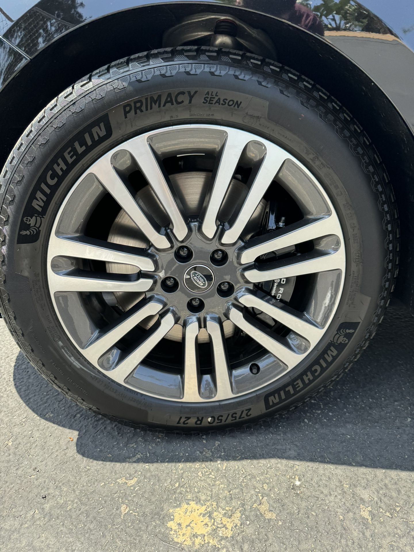 2024 Range Rover - 21” Factory wheels + tires 