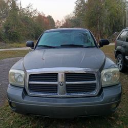 2007 Dodge Dakota 