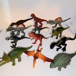 lot of 12 Jurassic World mini figure dinosaurs 