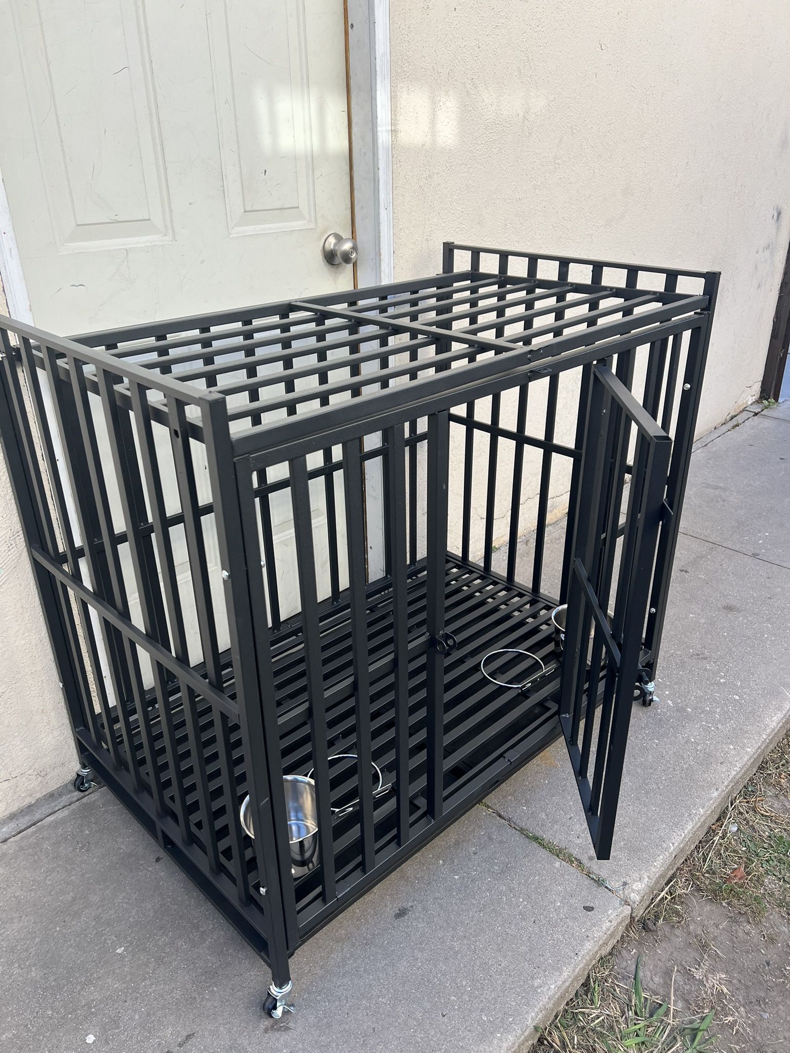 DOG CRATE HEAVY DUTY SIZE 42
