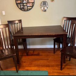 Dining Table & Chairs $20