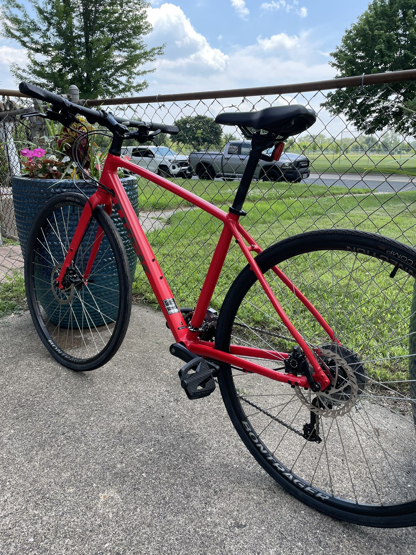 Trek FX 2 Color Red Size M