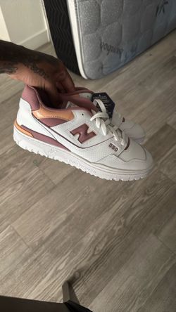 Brand New Hazy Peach New Balance