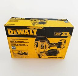 DEWALT DCN45RND1 20V MAX XR 15° Coil Roofing Nailer Kit 2.0Ah Charger Bag