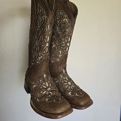 Women's Genuine Leather Cowboy Boots - Brown with Gold - 6.5 Like New