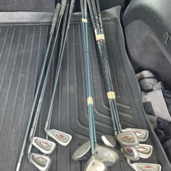Golf Clubs 