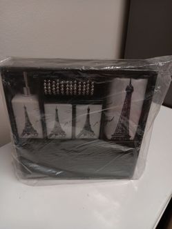 Shower curtain set