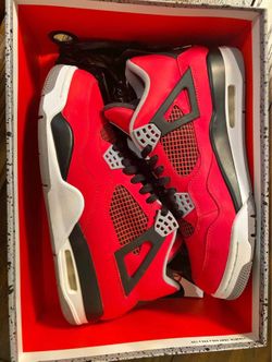 Toro Bravo Jordan 4s