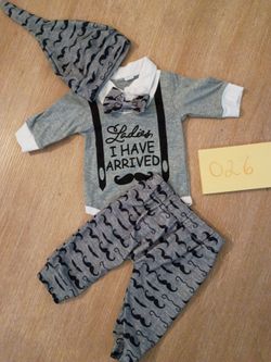 Baby Boy 4-Piece Mustache Outfit Set  newborn to 4 months size