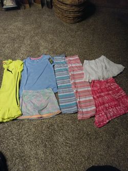 ❤️In time for the summer girls skirts and dress❤️