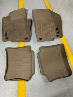 WeatherTech FloorLiners 2012-2019 VW Passat (Front & Rear) - Great Shape!