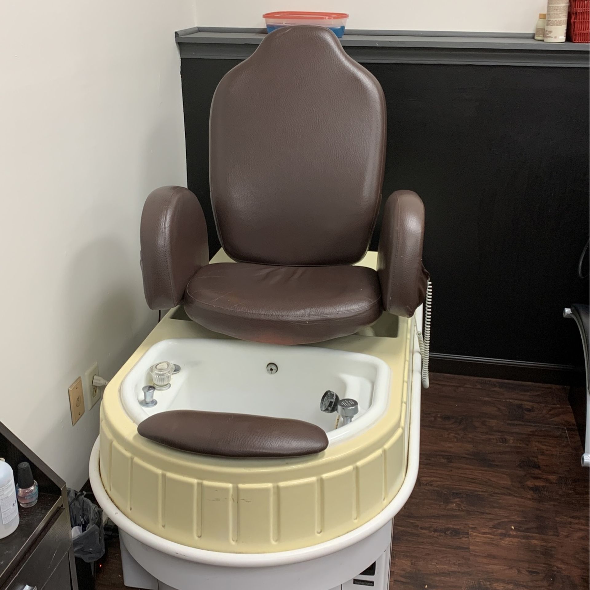 Pedicure chair