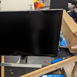 Samsung 28 Inch Ultra high def Computer monitor Gently used