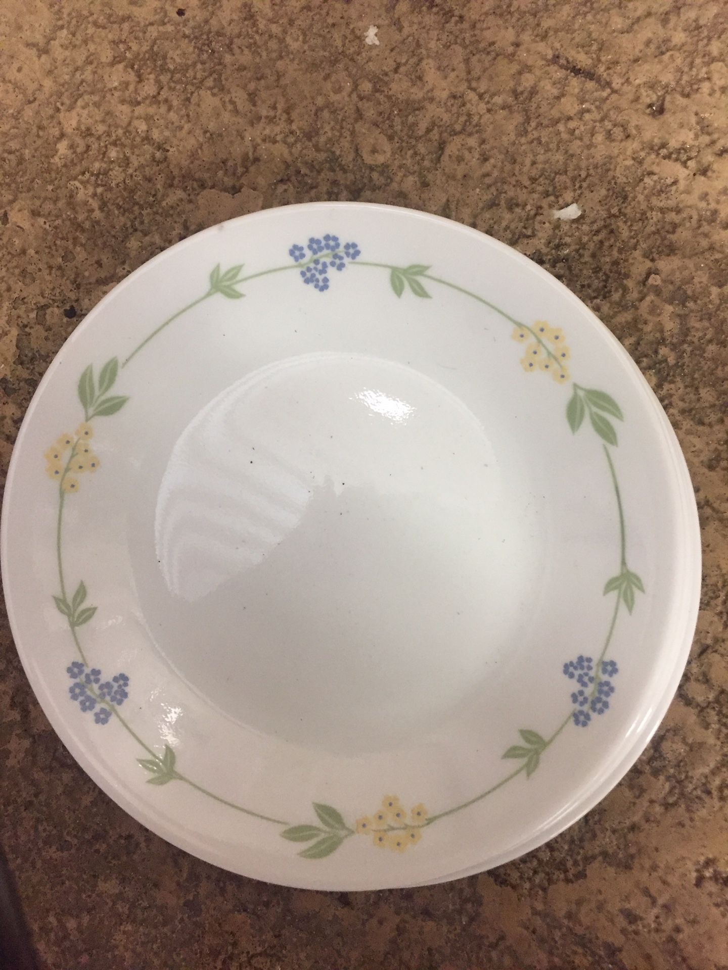 Corelle Vitrelle 5 small plates