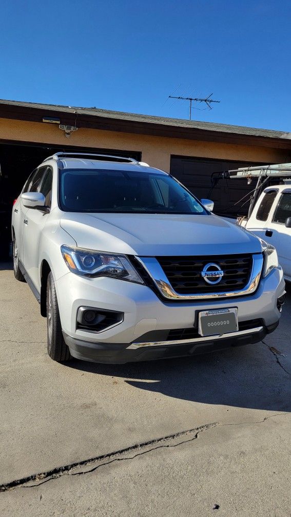 2017 Nissan Pathfinder