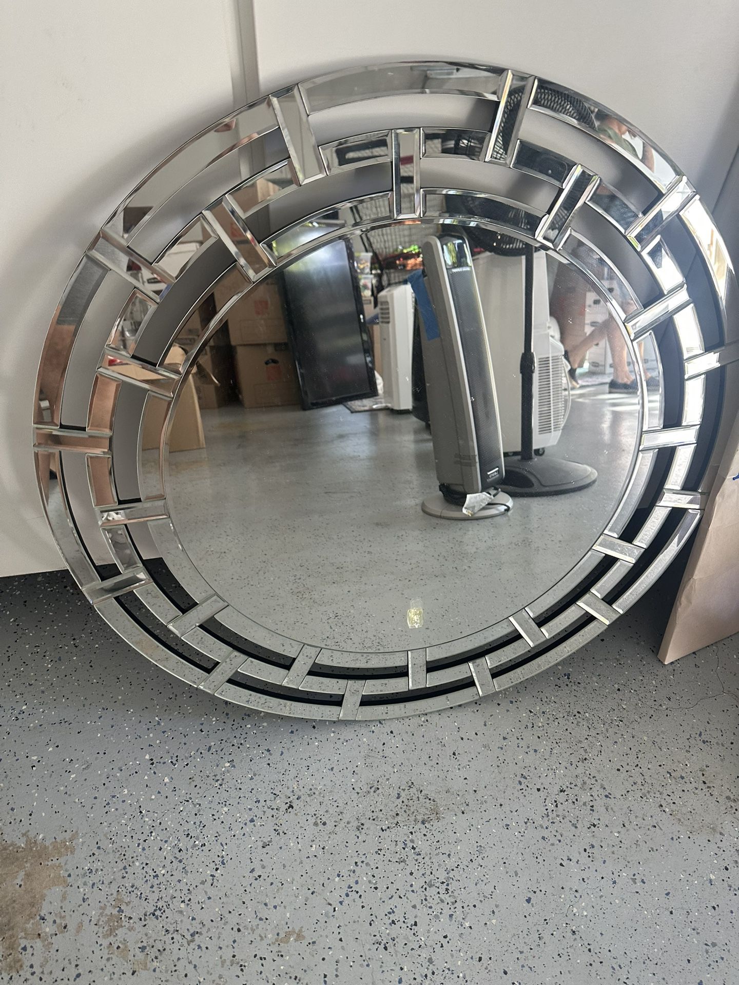 Round Mirror – Art Deco Style