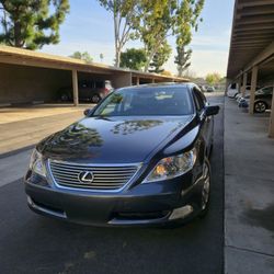2008 LEXUS LS460
