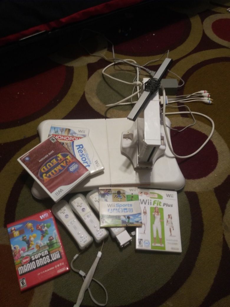 Wii game console and games