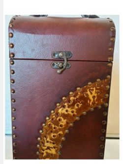 Two Wine Bottle Case, Faux Leather Wood Studded Wine Box Tote
