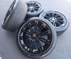 23" Range Rover 2025 OEM Wheels and Tires