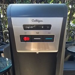 WATER DISPENSER 
